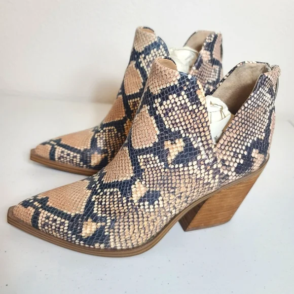 STEVE MADDEN Camryn Snakeskin Booties - Picture 2 of 11